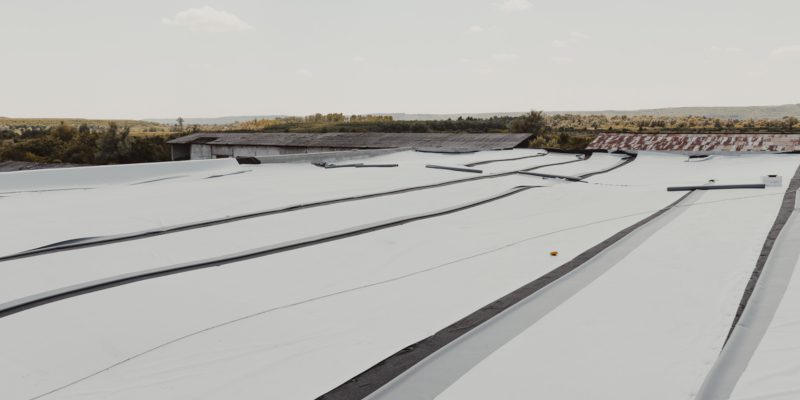 Why You Should Consider a White Reflective TPO Roof
