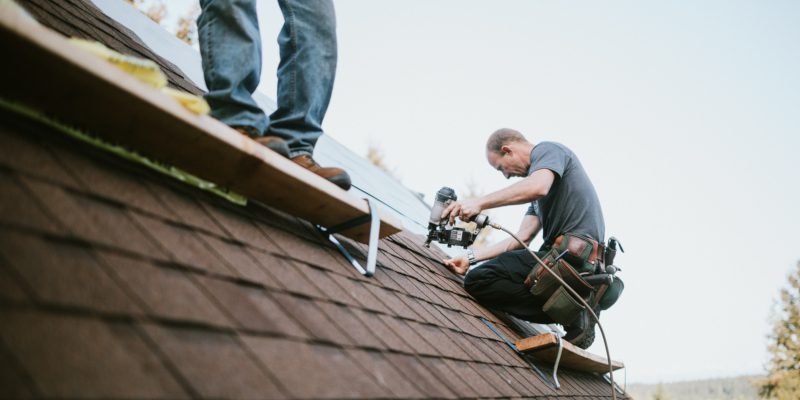 Why You Should Hire a Professional Roofer (Instead of Using DIY Methods)